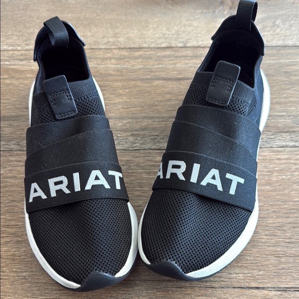 Ariat Ignite Women’s Black Slip-On Sneakers NWOT